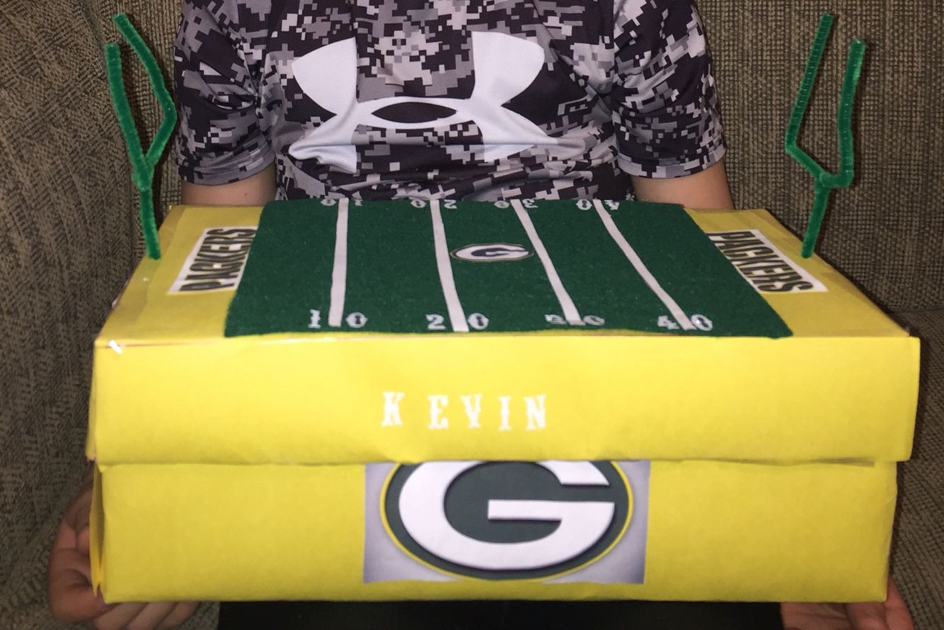 Packer s Football Valentine s Day Box With Images Valentine Day 